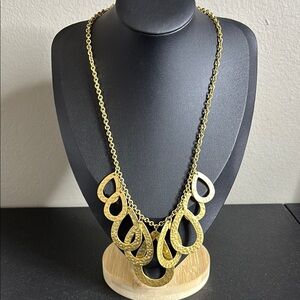 Banana Republic Hammer Gold Tone Graduated Open Ovals Bib Necklace